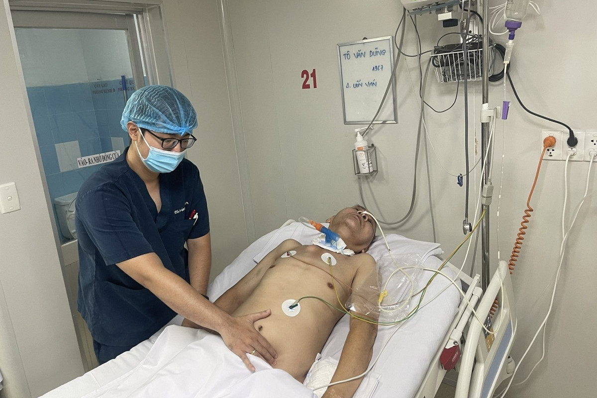 Người đàn ông đơn độc chống chọi uốn ván, cần lắm vòng tay sẻ chia