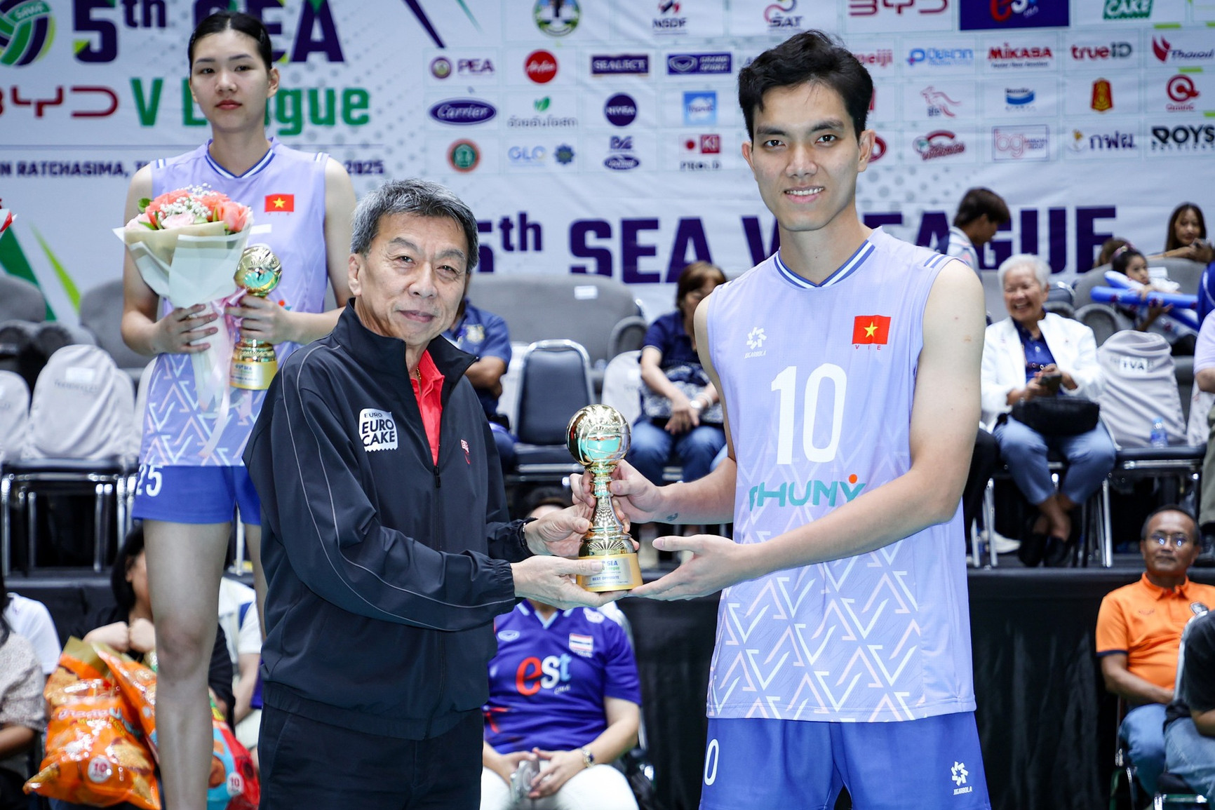 Nữ tuyển thủ bóng chuyền Việt Nam có thể phải kiểm tra giới tính trước SEA Games