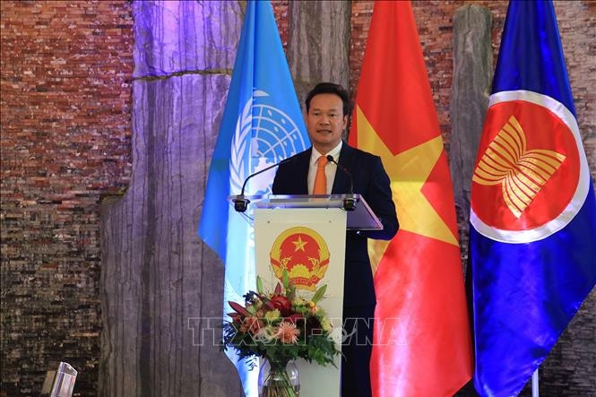 Phái đoàn Việt Nam tại Geneva tiếp sức tôn vinh lịch sử Cách mạng Việt Nam