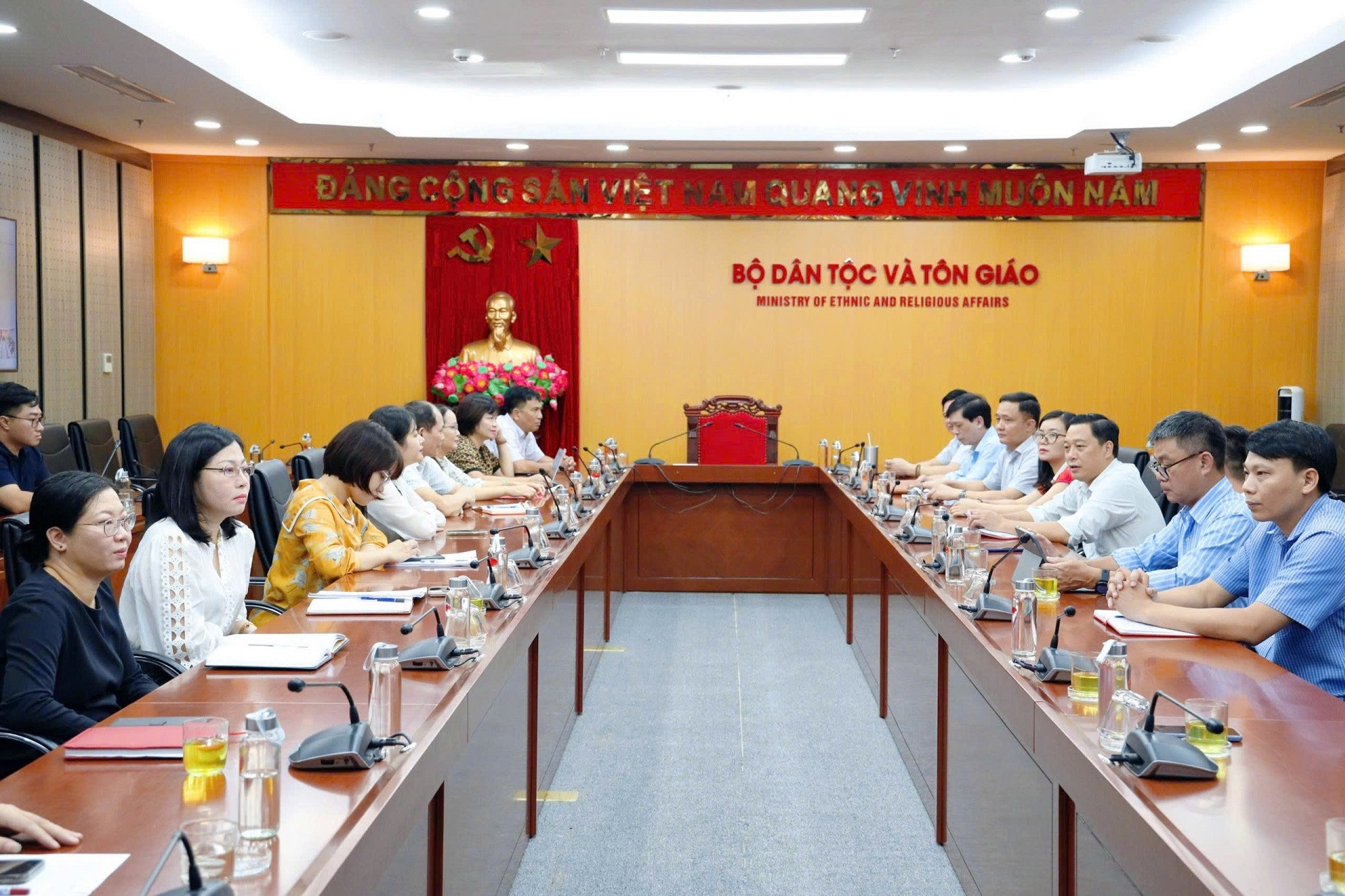Quán triệt nhiều nội dung mới, trọng tâm, cốt lõi trong công tác xây dựng Đảng