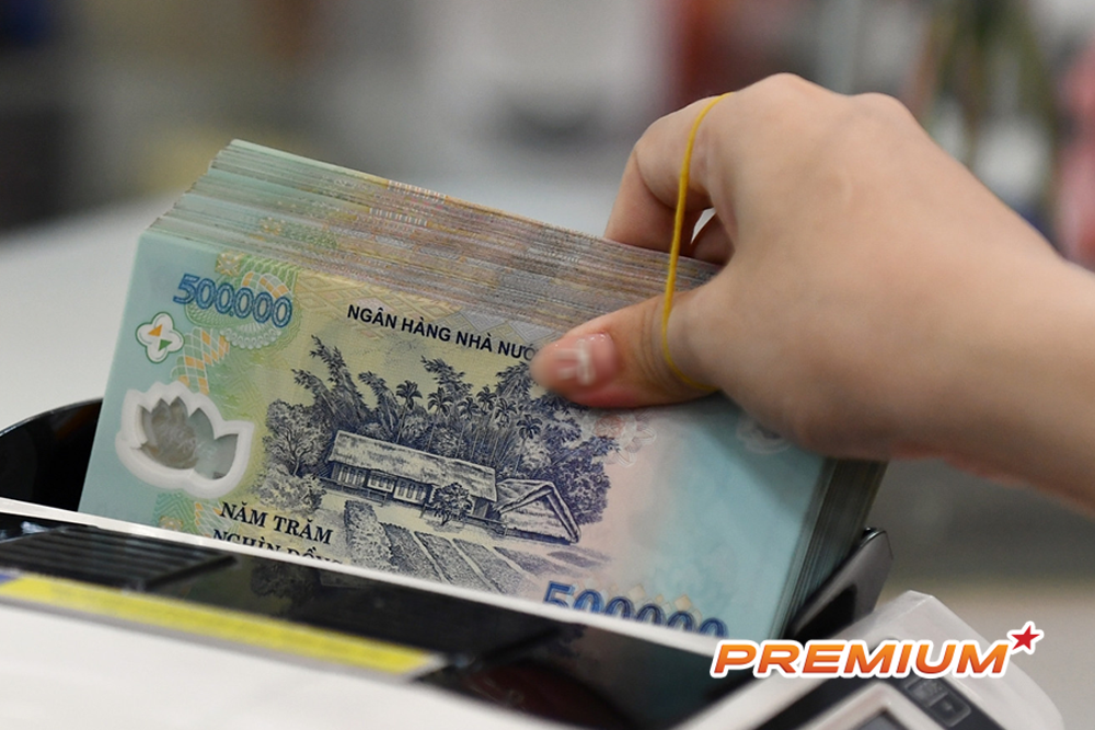 Tiền gửi dân cư và tổ chức vào ngân hàng vẫn gia tăng, quy mô hơn 15,7 triệu tỷ