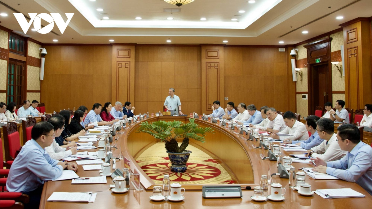 tong bi thu Dam bao chat luong cac du an luat de dan dat su phat trien dat nuoc hinh anh 1