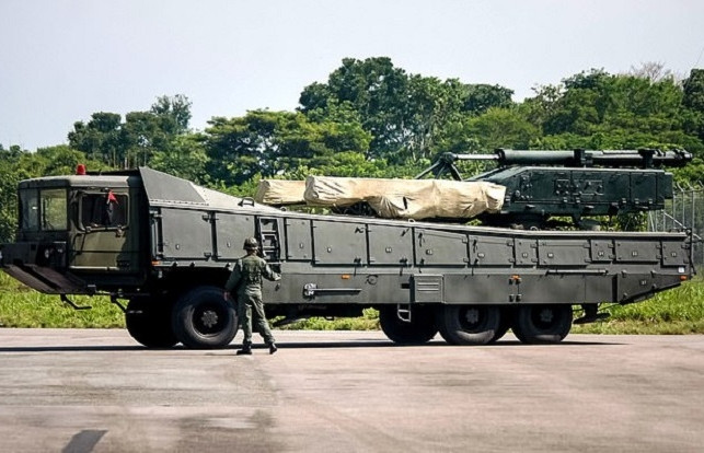 Venezuela tập trận quy mô lớn giữa lúc căng thẳng với Mỹ