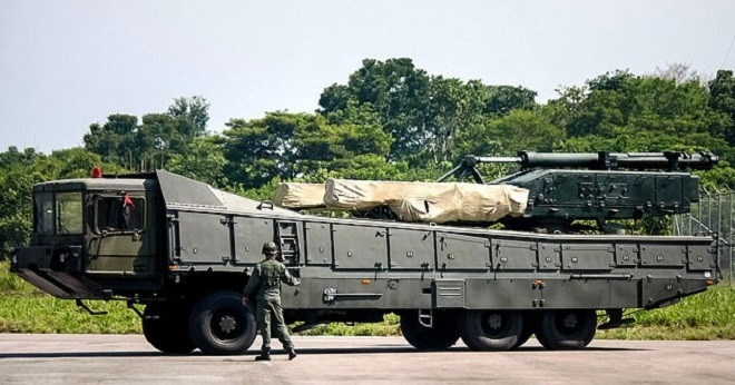 Venezuela tập trận quy mô lớn giữa lúc căng thẳng với Mỹ