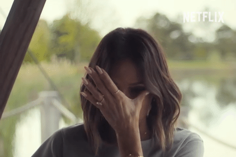 Victoria Beckham bật khóc vì áp lực