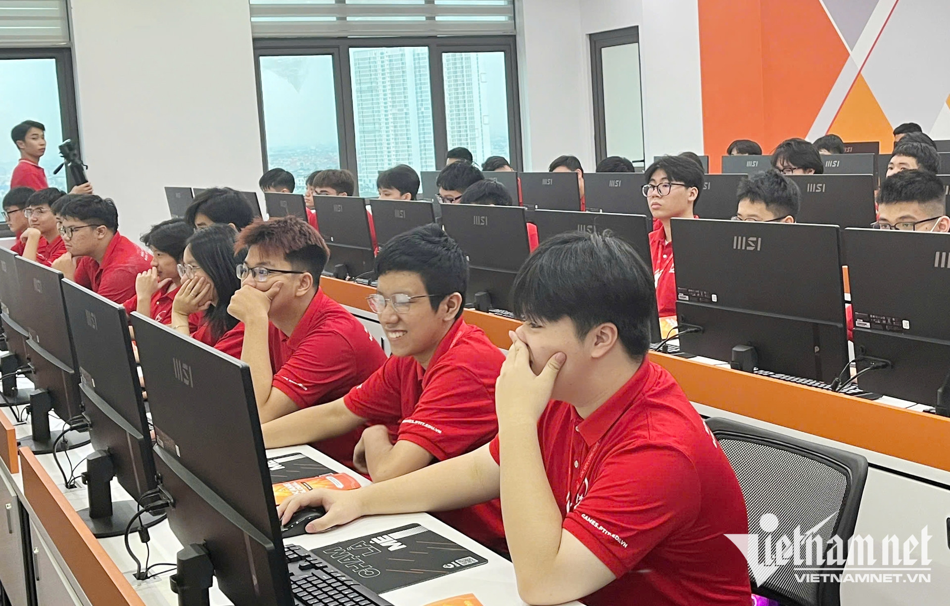 W-phong lab nganh game 2.jpg