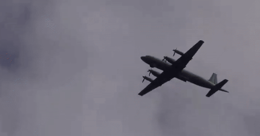 Xem máy bay săn ngầm Nga thả bom công phá mục tiêu