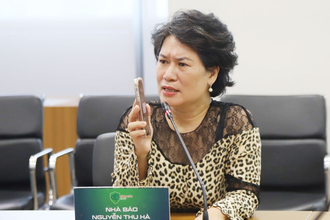 BTV Thu Hà VTV nhận cuộc gọi lừa đảo khi đang điều hành họp báo 'Cảnh giác 247'