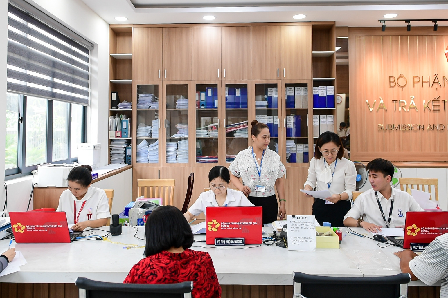 Chỉ đạo mới nhất của Bộ Chính trị, Ban Bí thư về chính quyền địa phương 2 cấp