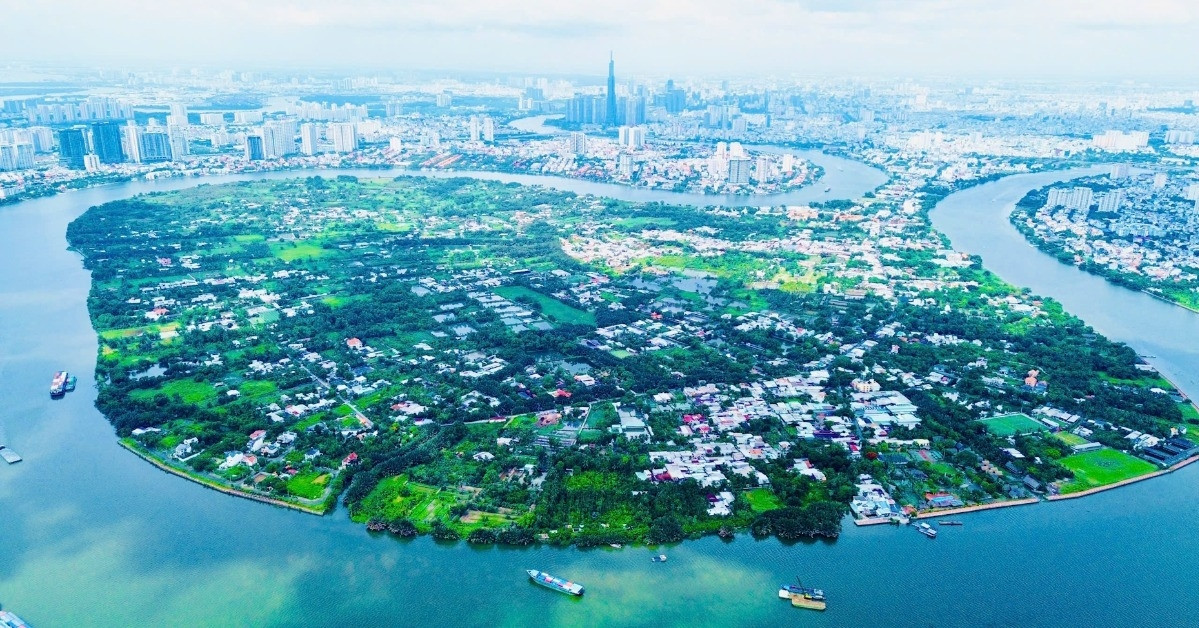 Độc đáo &amp;apos;ốc đảo&amp;apos; giữa lòng TPHCM, chỉ có 1 đường độc đạo ra ngoài