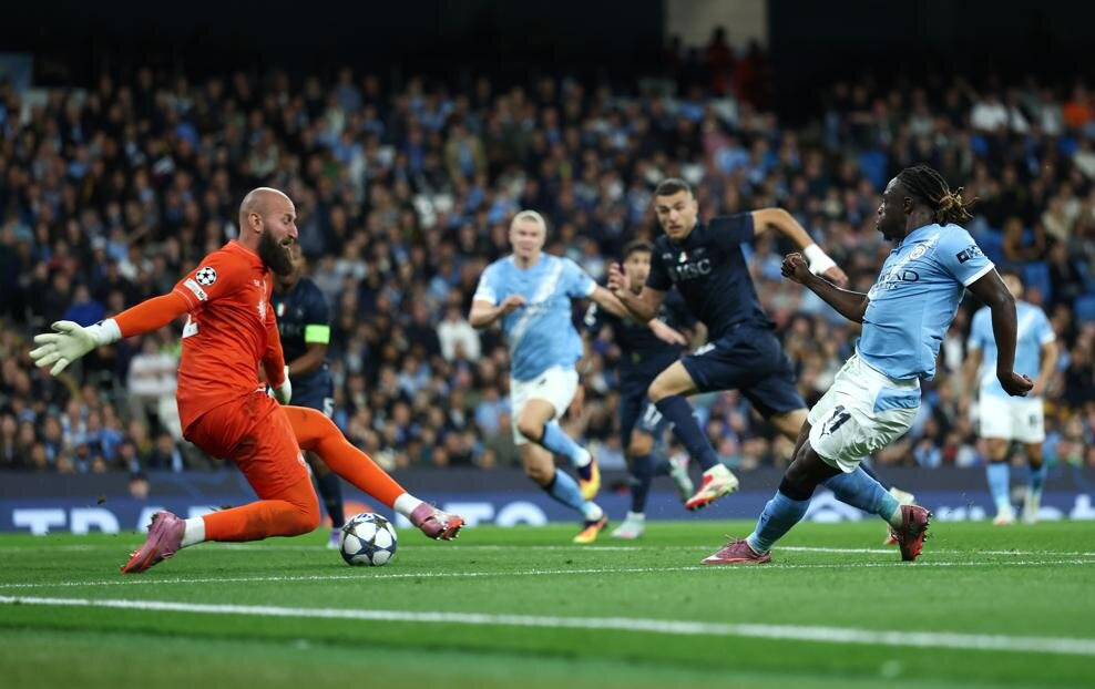 វិចារណកថា_uefa_com manchester_city_v_ssc_napoli_ _uefa_champions_league_2025_26_league_phase_md1 (3).jpg