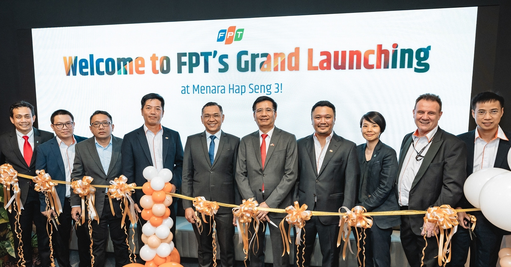 FPT mua 10% cổ phần công ty công nghệ Malaysia