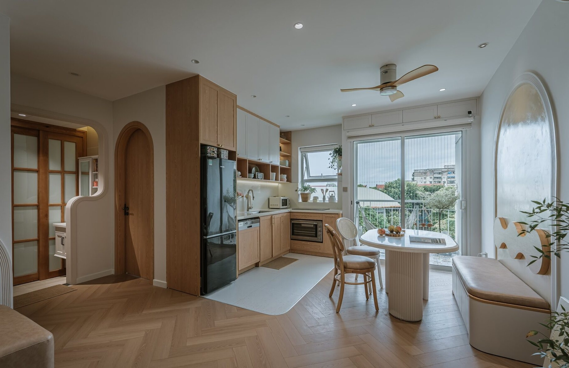 Gia đình Hà Nội chi 620 triệu 'lột xác' căn hộ gắn bó 15 năm trở nên xinh đẹp