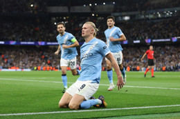 Haaland ghi bàn, De Bruyne đi tắm sớm, Man City hạ Napoli