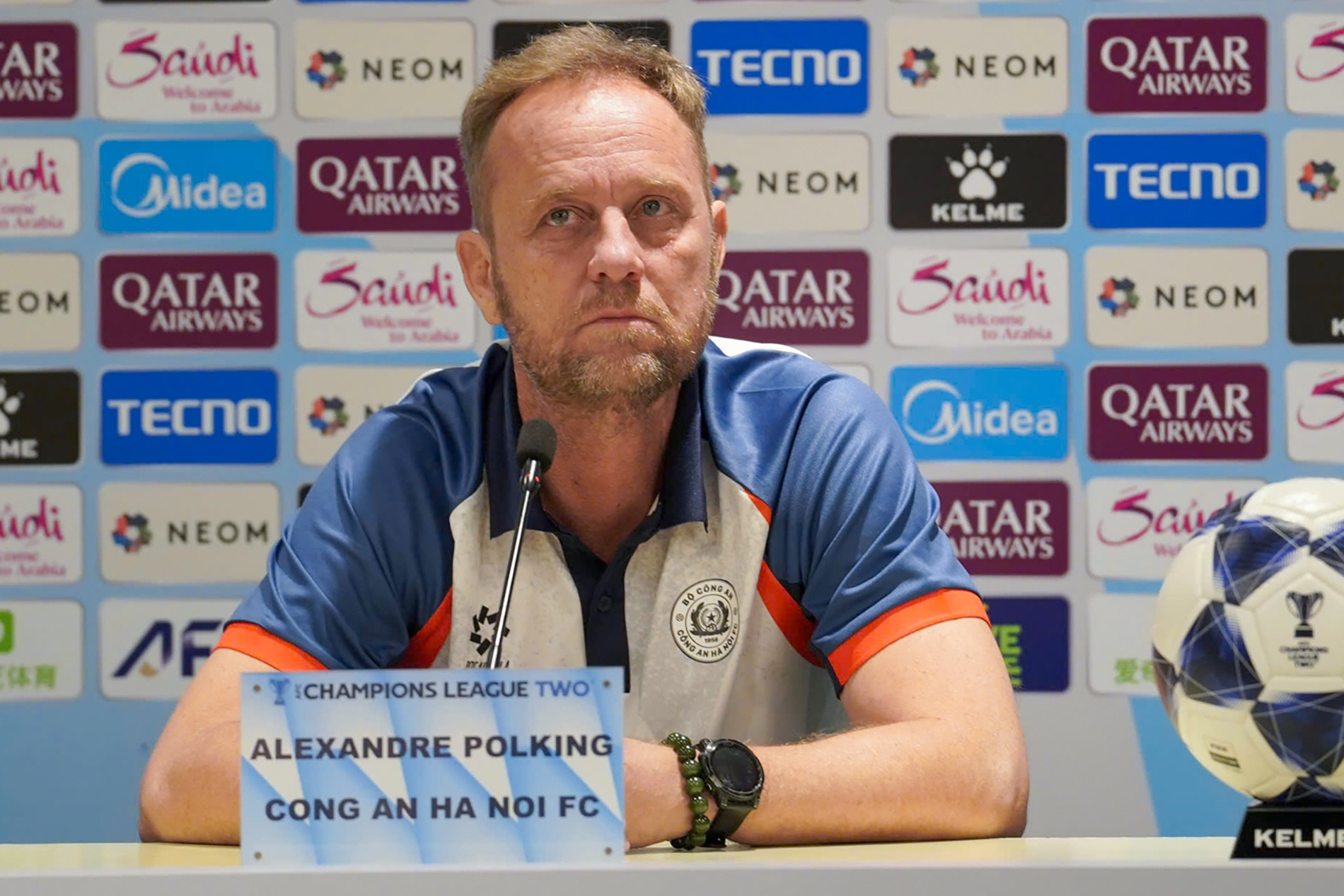 Hòa đội bóng Trung Quốc ở giải châu Á, HLV Polking nói gì?