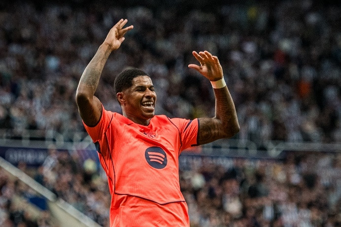 Lập cú đúp ngoạn mục cho Barca, Rashford tiết lộ điều bất ngờ