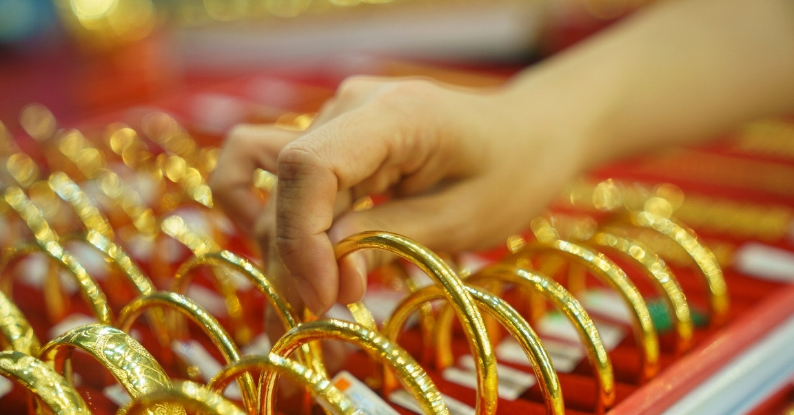 Nên đánh thuế vàng như với chứng khoán và bất động sản, tránh việc bị áp thuế hai lần