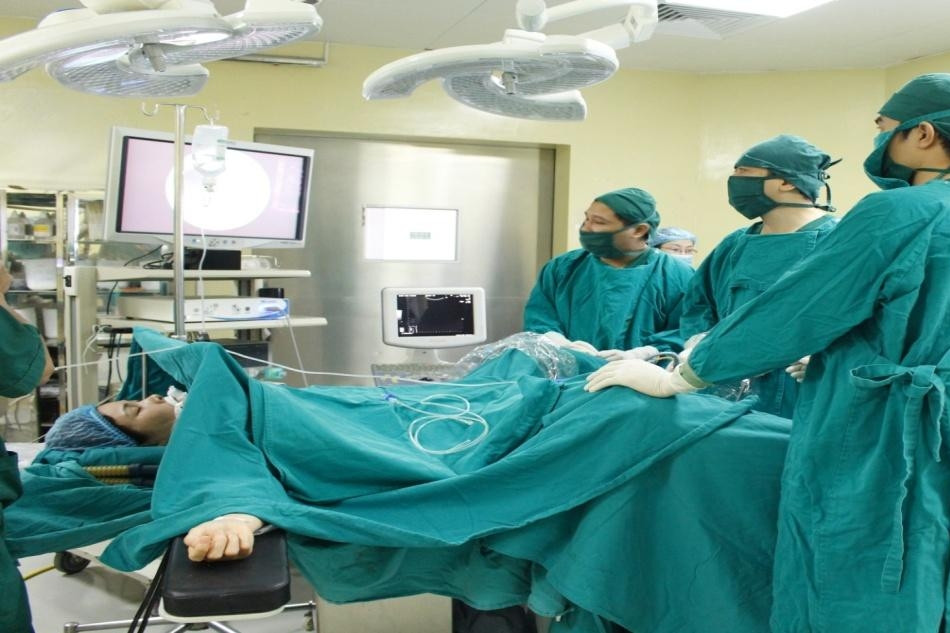 Nội soi tán sỏi bằng laser có được thanh toán bảo hiểm y tế?