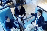Vụ nhân viên quán cà phê ở Hà Nội bị hành hung: Công an làm việc với ‘tổng tài’