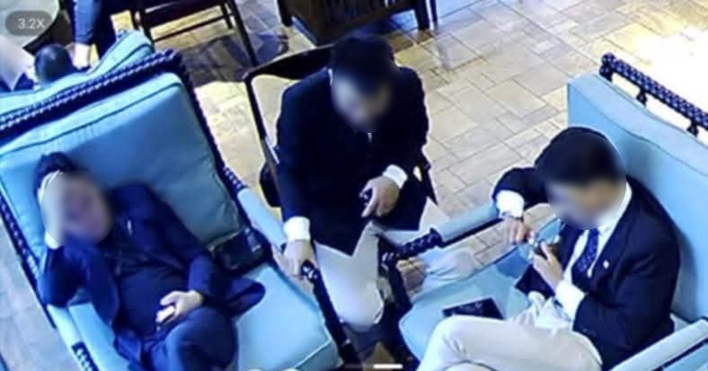 Vụ nhân viên quán cà phê ở Hà Nội bị hành hung:...