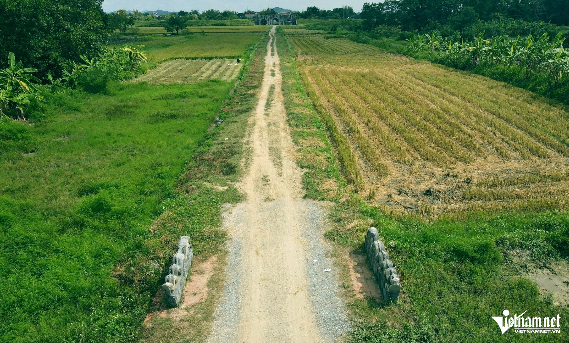 W-a4Thành nhà Hồ.jpg