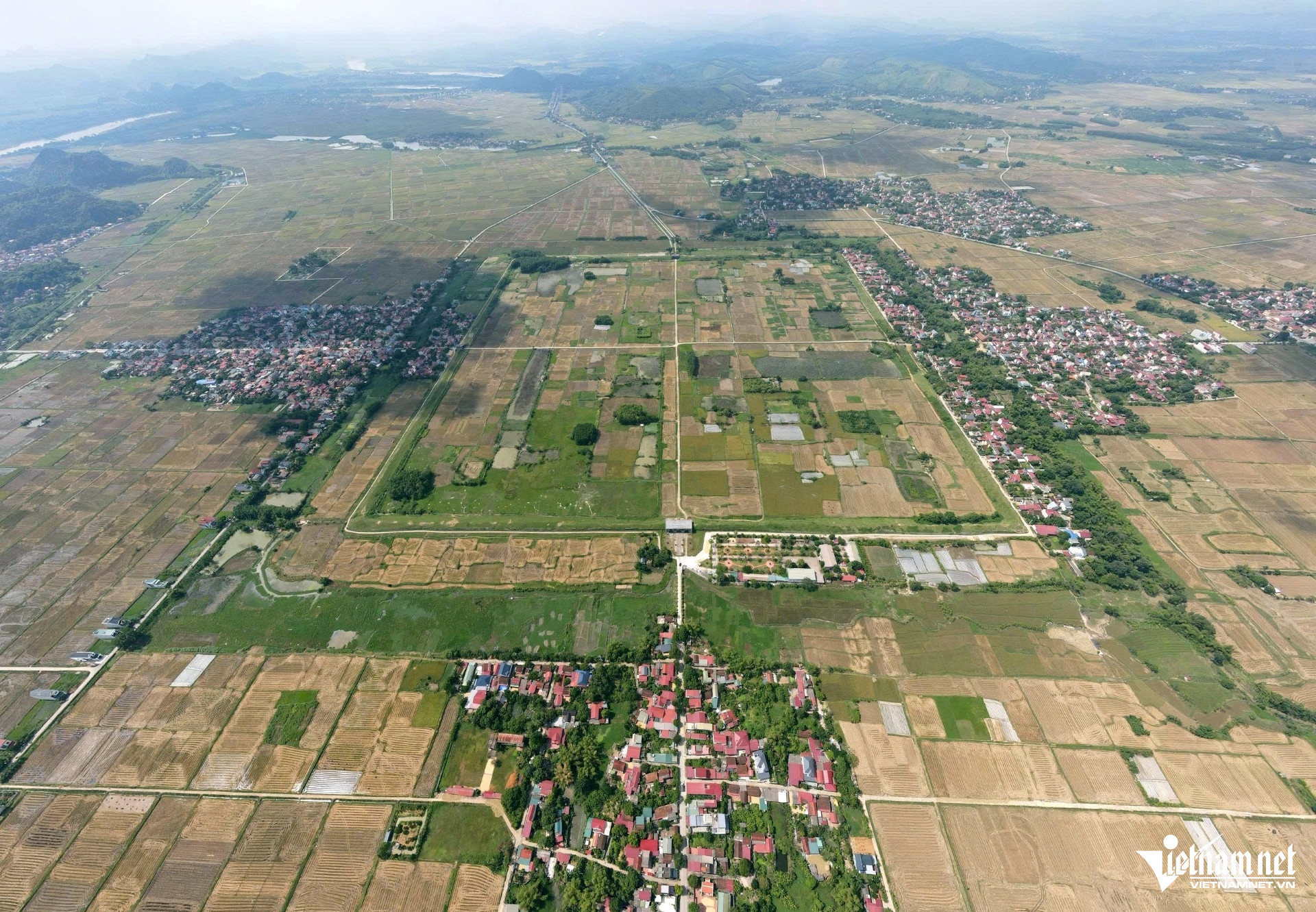 W-a8Thành nhà Hồ.jpg
