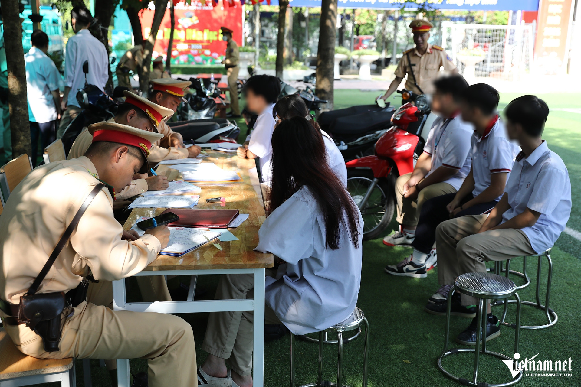 W-xe may hoc sinh 5.jpg