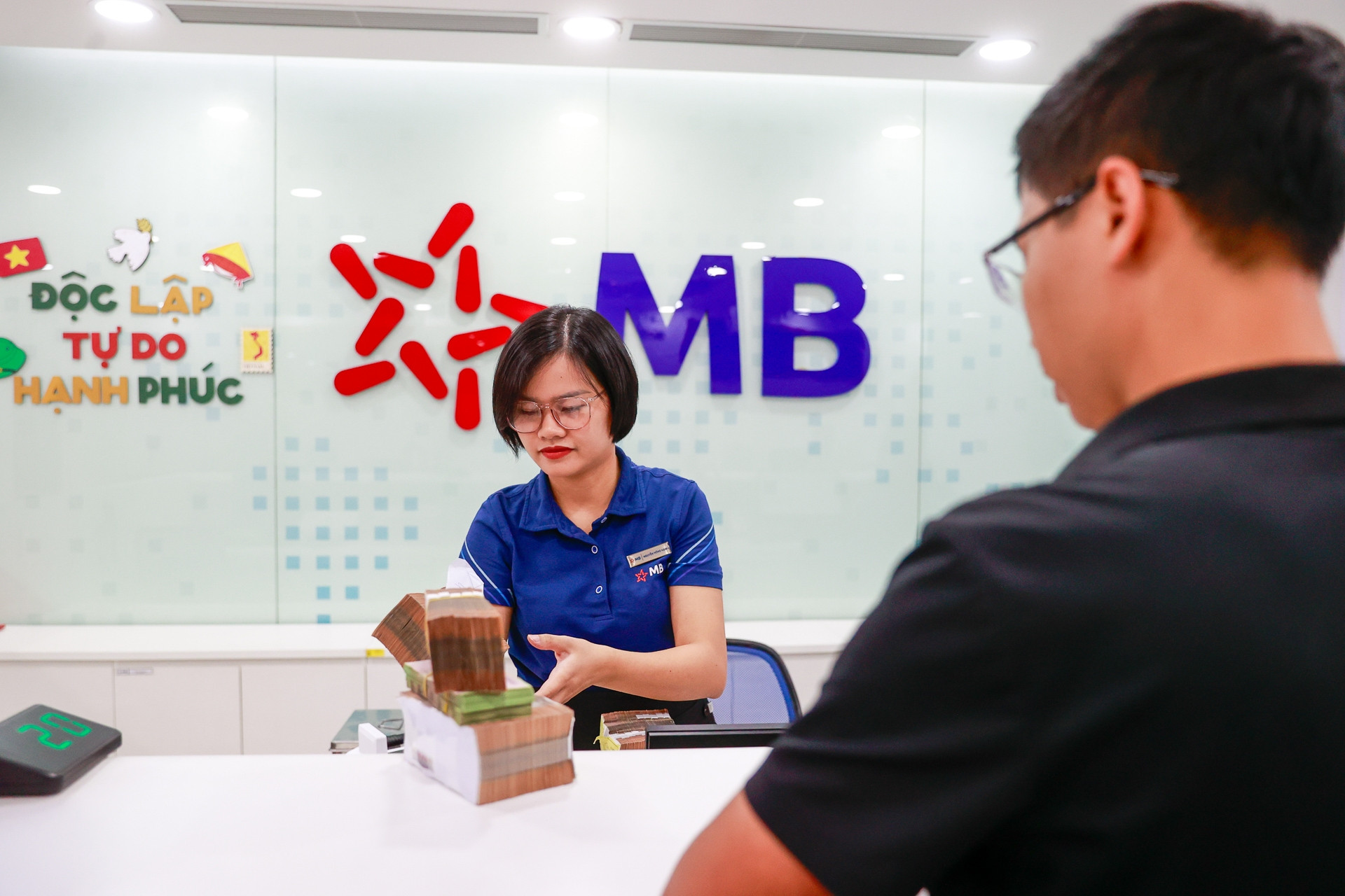 13 ngân hàng gia nhập 'câu lạc bộ nghìn tỷ' thuế thu nhập doanh nghiệp