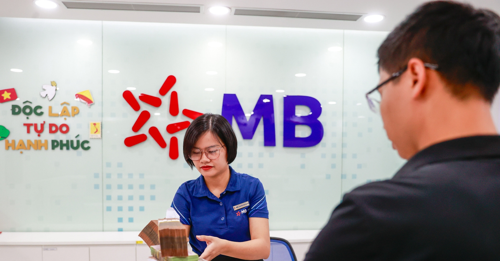 13 ngân hàng gia nhập "câu lạc bộ nghìn tỷ" thuế thu nhập doanh nghiệp