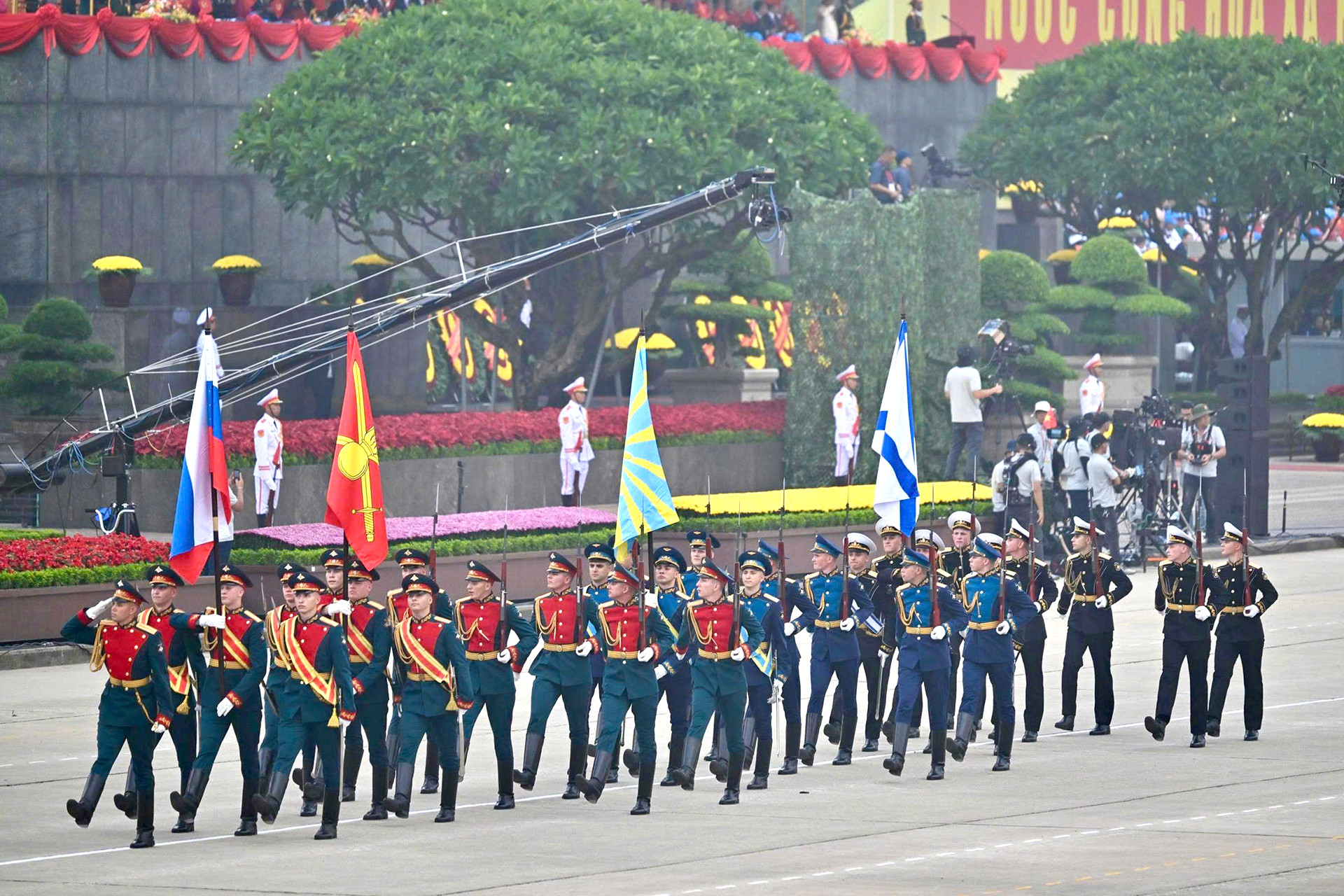 3bf1fb0e5819d3478a08.jpg