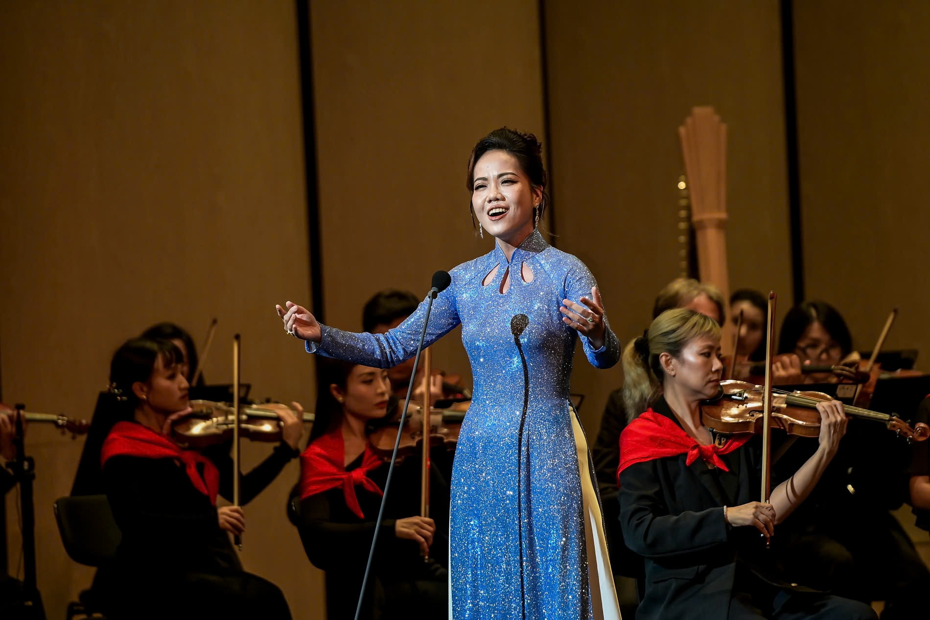 NSƯT Phạm Khánh Ngọc gây ấn tượng mạnh trên sân khấu 'Điều còn mãi' 2025