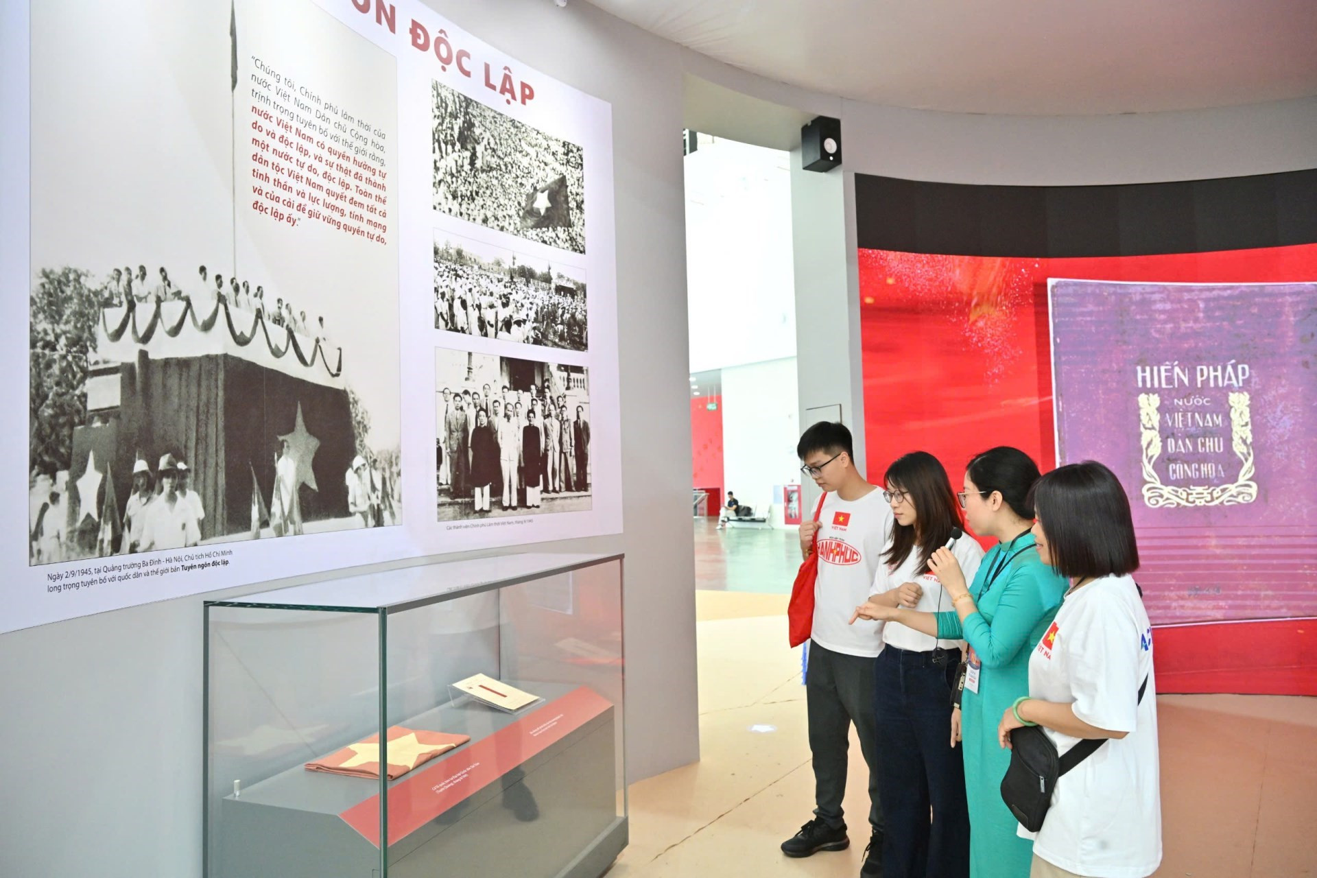 quoc hoi 2.jpg