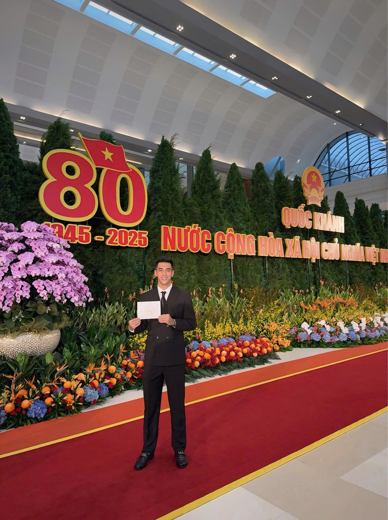 Xuân Son, Duy Mạnh có hành động ý nghĩa trong ngày 2/9 tien linh.jpg