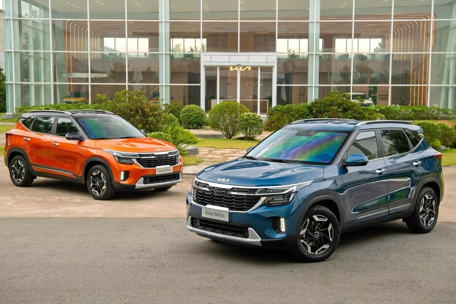 Với hơn 600 triệu đồng, mua xe gầm cao nào đáng đồng tiền bát gạo?