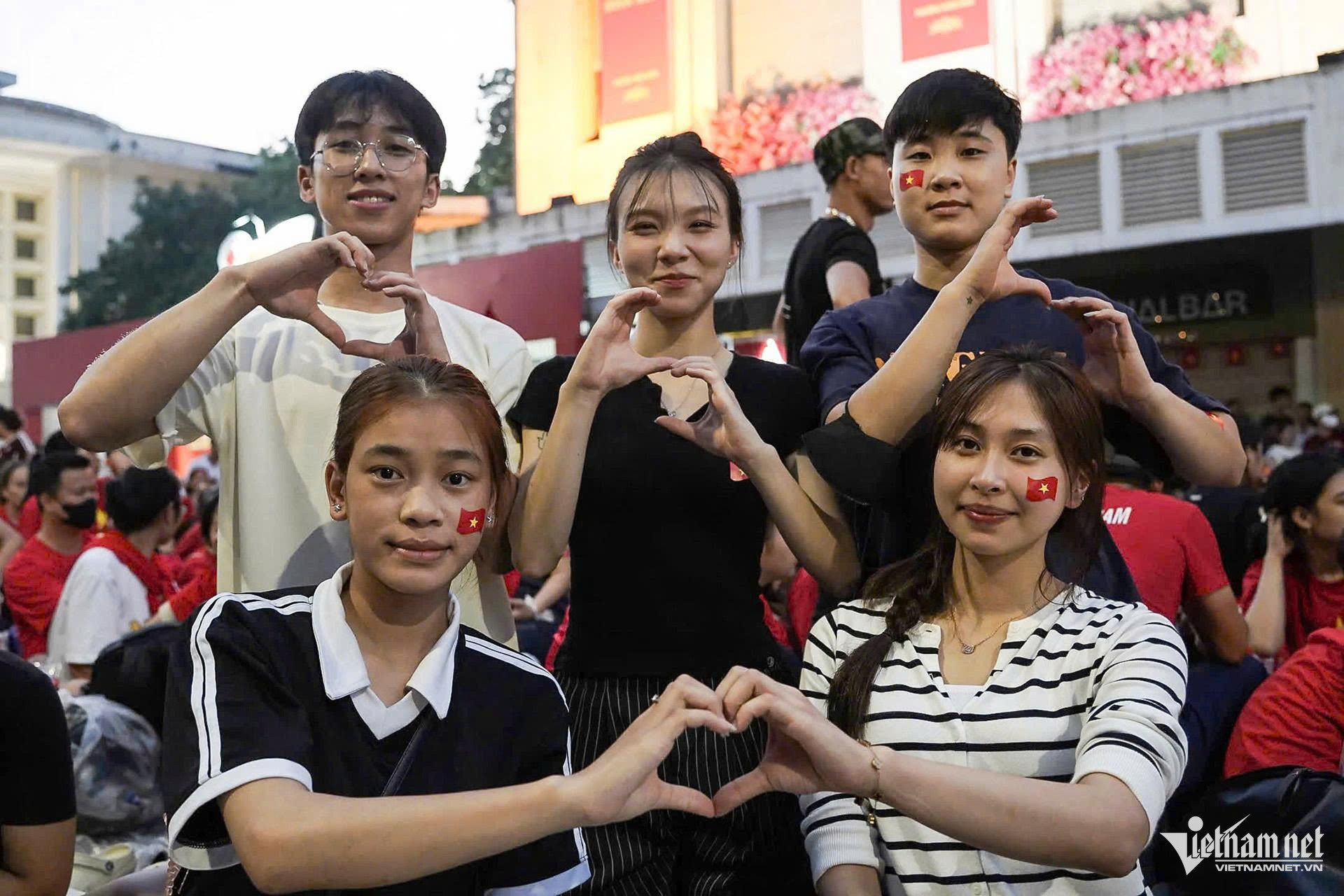 W-chau loang 6h10.jpg