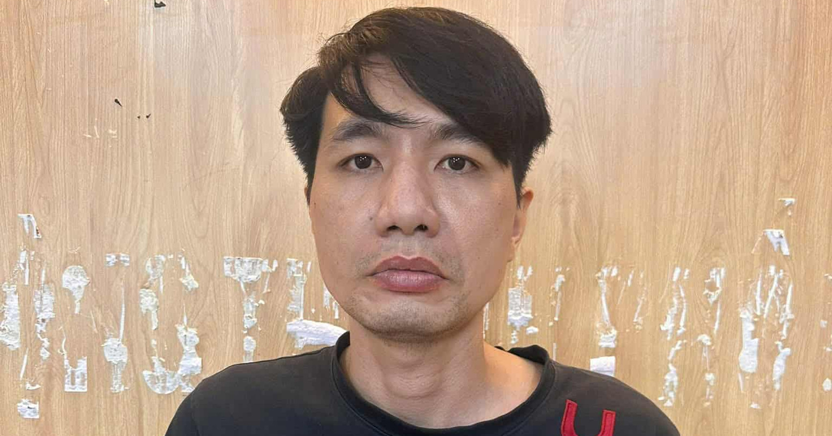 'Cay cú' vì bị xử phạt, người đàn ông phá hoại xe CSGT