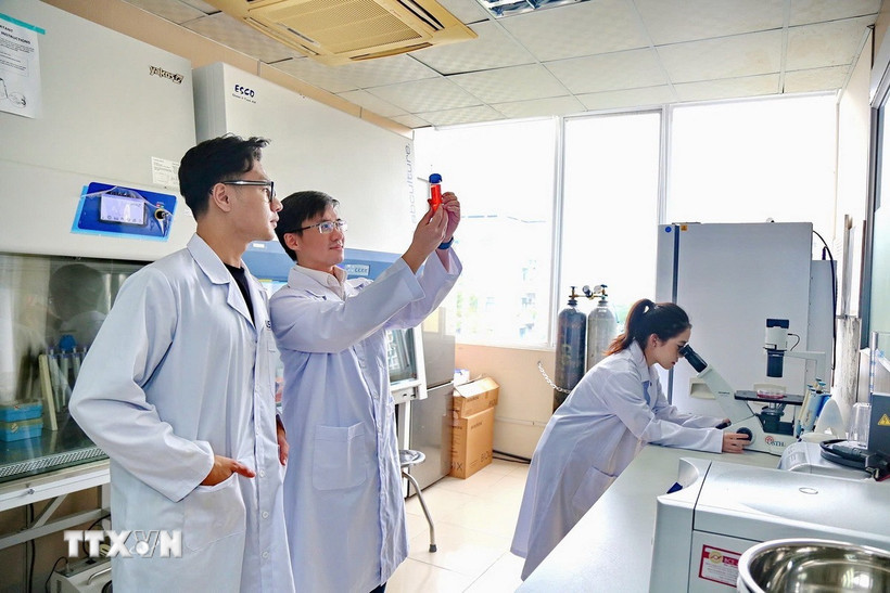 dot pha theo nghi quyet 57 chuyen hoa doi moi sang tao thanh dong luc phat trien kinh te xa hoi.jpg