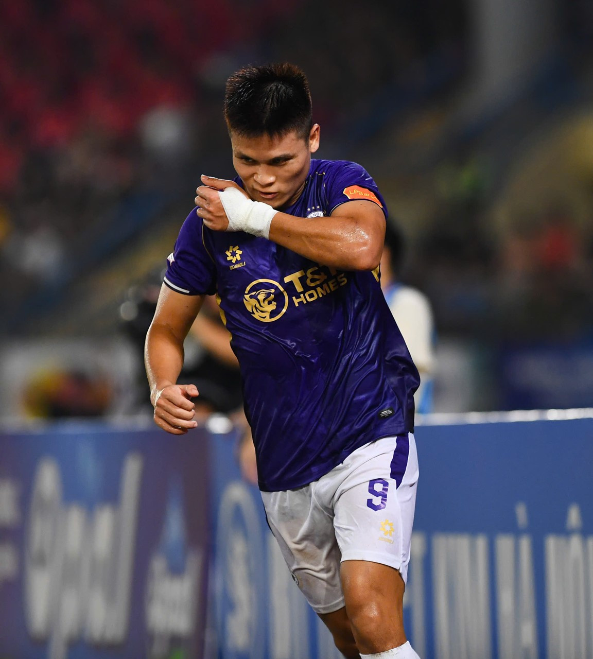 ha noi vs the cong viettel 2.jpg