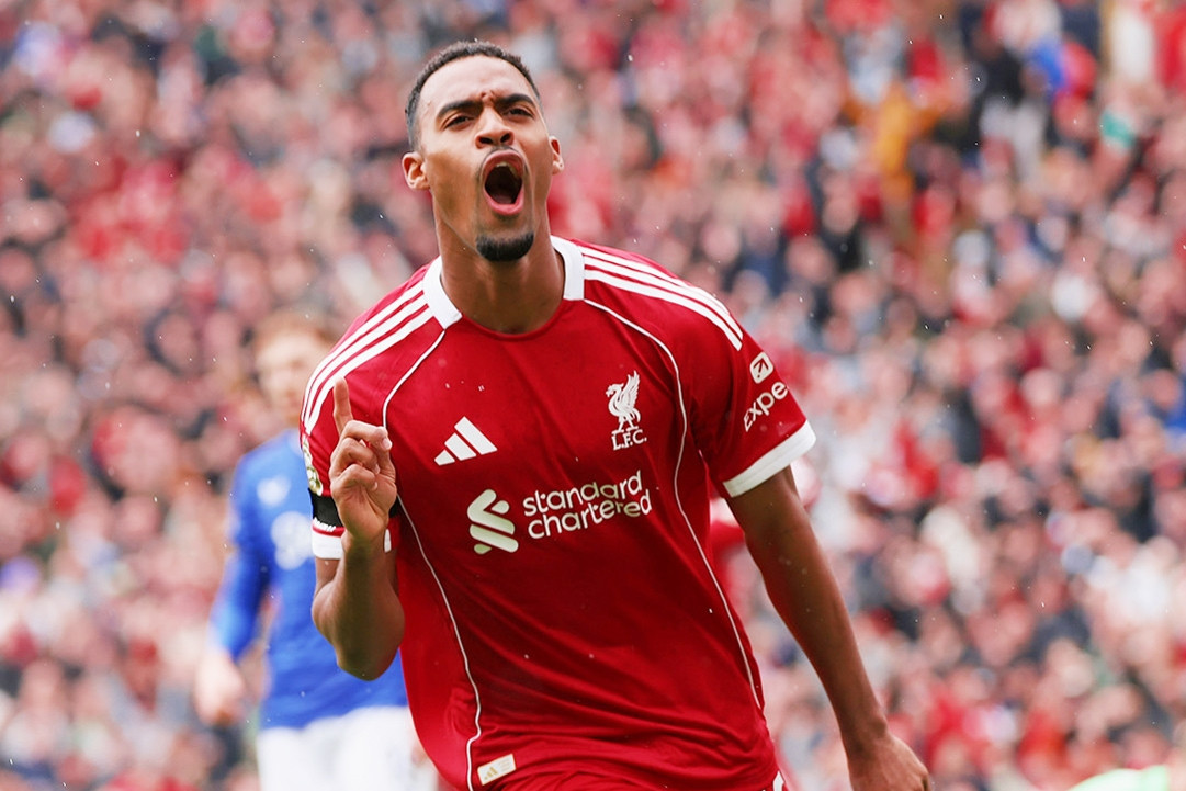 Liverpool tiếp đà chiến thắng ở Ngoại hạng Anh