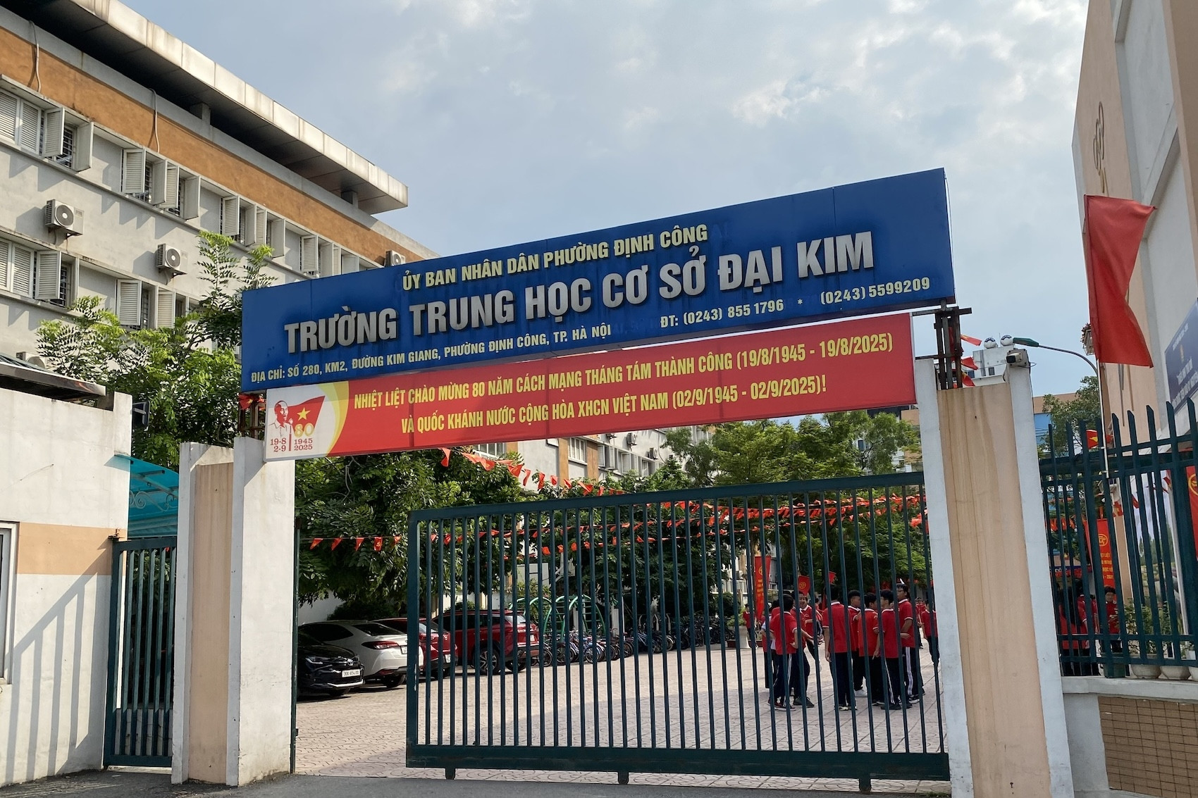 ‘Lúc học sinh túm tóc, ấn đầu cô giáo, cô yêu cầu cả lớp ngồi yên’