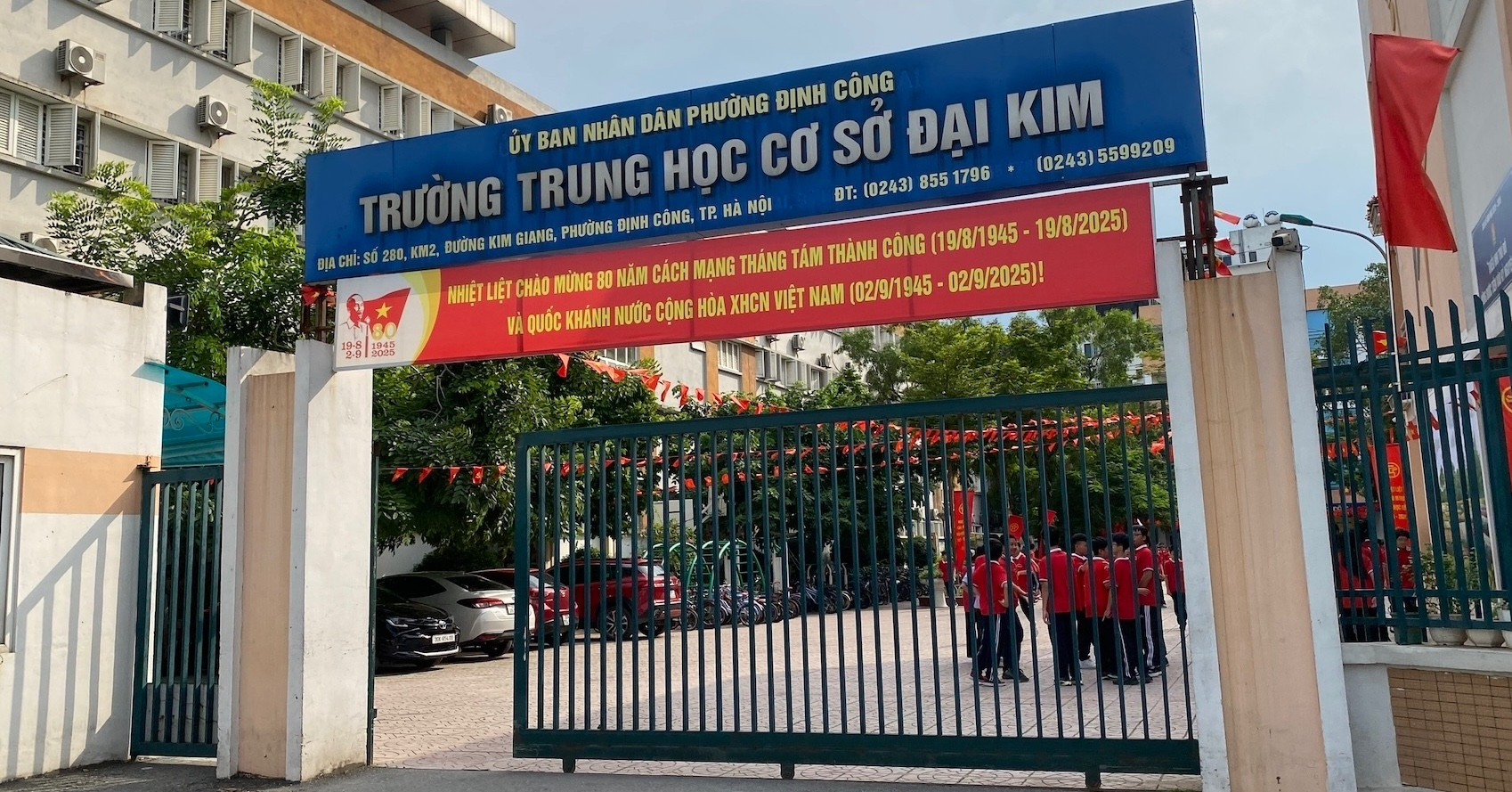 ‘Lúc học sinh túm tóc, ấn đầu cô giáo, cô yêu c...