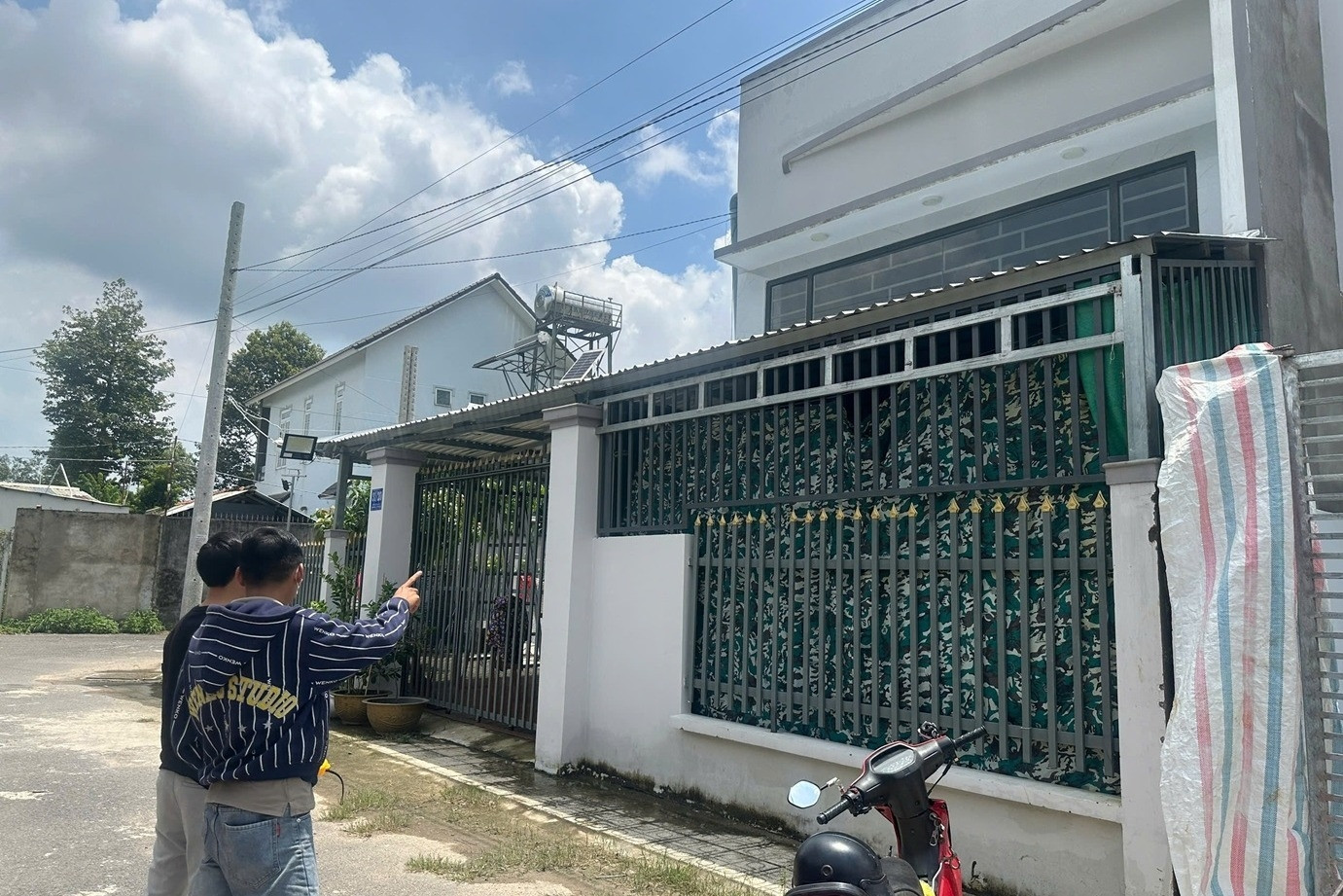 Vụ xây nhà nhầm trên đất người khác ở TPHCM: Phường mời hai bên làm việc