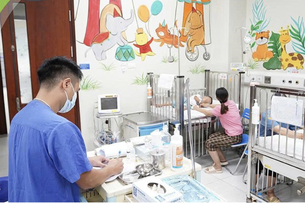 Bé 3 tuổi tử vong sau tai nạn bất ngờ khi cùng bà và 2 anh em họ đi làm nương