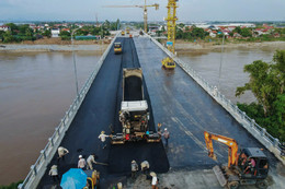 Cầu Phong Châu trước ngày khánh thành: Hoàn thiện những hạng mục cuối cùng