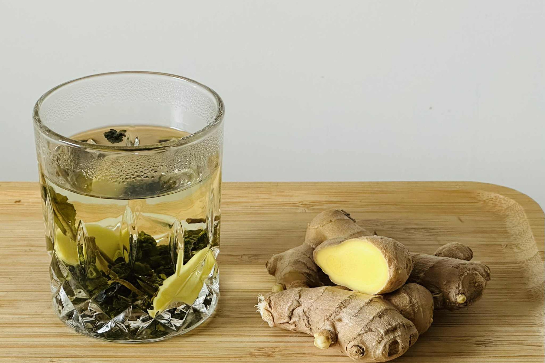 Điều gì xảy ra với cơ thể khi bạn uống trà gừng mỗi ngày?