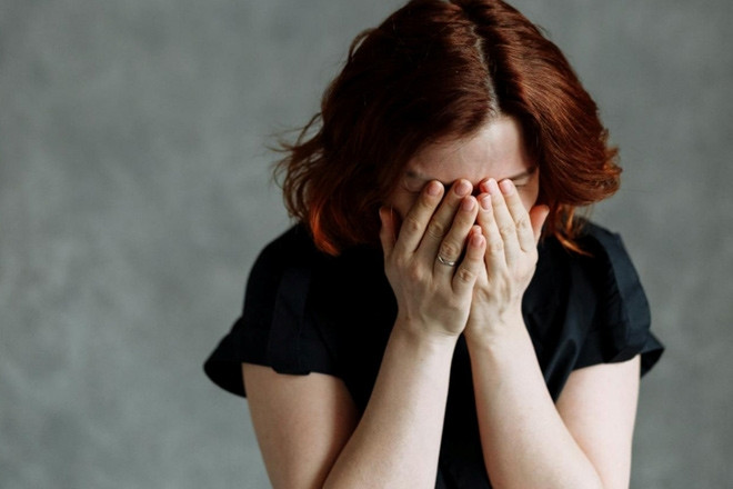 Em gái út bị đuổi thẳng cổ vì đem 1 triệu đồng đến cúng 49 ngày cha