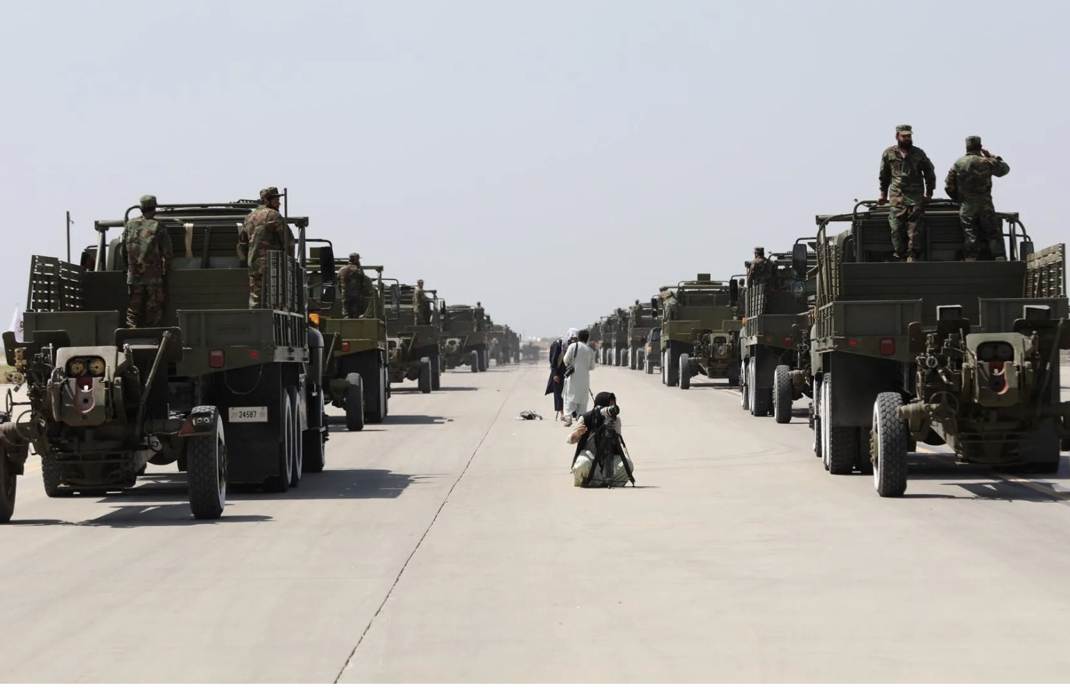 Ông Trump dọa trừng phạt nếu Taliban không bàn giao căn cứ Bagram