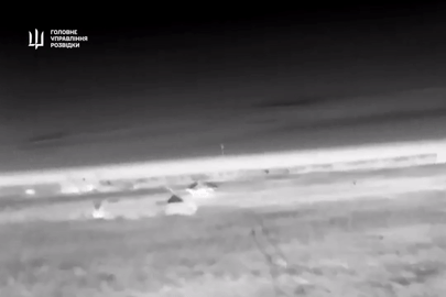 Ukraine phá hủy 3 trực thăng Mi-8 của Nga ở Crưm, công bố vũ khí ‘khổng lồ’