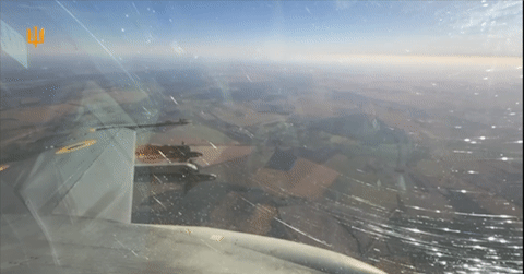 Video máy bay Ukraine không chiến với tên lửa hành trình Nga