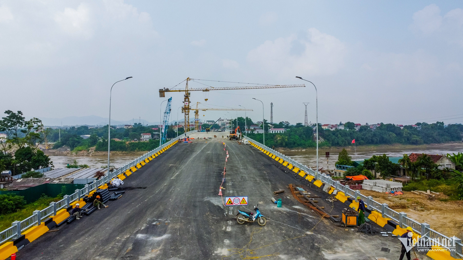 w cau phong chau 5 544.jpg